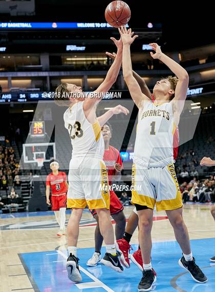 Thumbnail 3 in Crossroads vs. Alameda (CIF State D2 Final) photogallery.