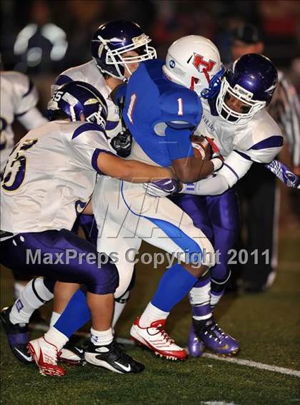 Thumbnail 1 in Alvarado vs. Henderson (3A Division 1 Semifinals) photogallery.