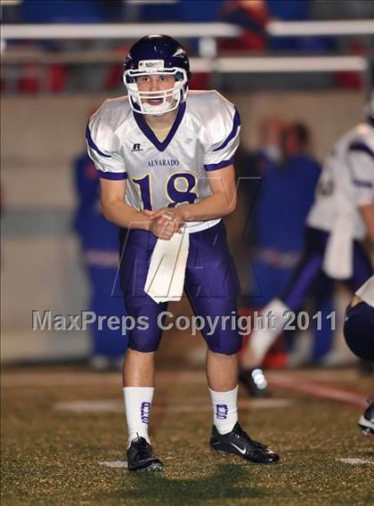 Thumbnail 2 in Alvarado vs. Henderson (3A Division 1 Semifinals) photogallery.