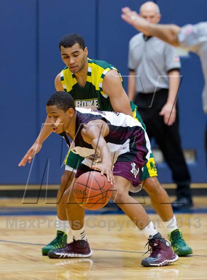 Thumbnail 3 in Rowe @ Highlands (NISD Boys Basketball Tournament) photogallery.