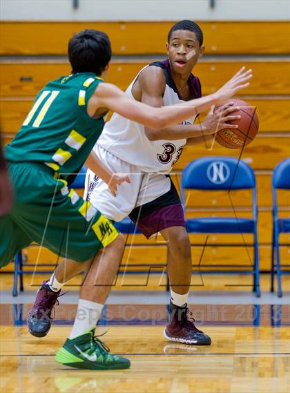 Thumbnail 3 in Rowe @ Highlands (NISD Boys Basketball Tournament) photogallery.