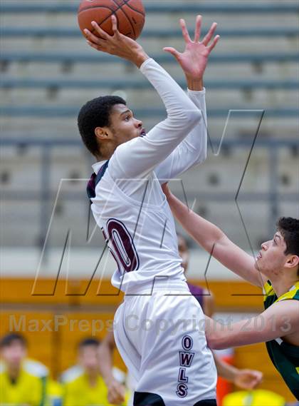 Thumbnail 2 in Rowe @ Highlands (NISD Boys Basketball Tournament) photogallery.