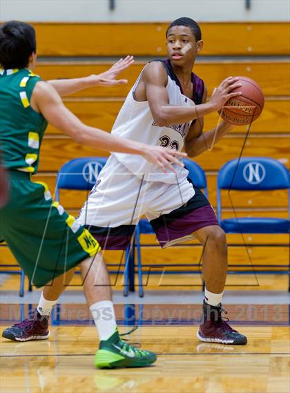 Thumbnail 1 in Rowe @ Highlands (NISD Boys Basketball Tournament) photogallery.