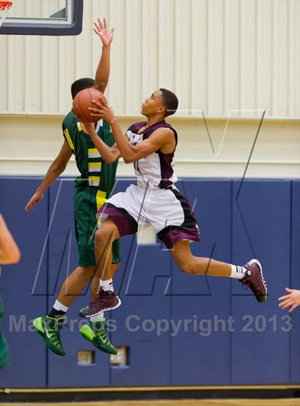 Thumbnail 1 in Rowe @ Highlands (NISD Boys Basketball Tournament) photogallery.