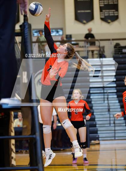 Thumbnail 3 in Union-Endicott vs Vestal (NYSPHSAA Class AA Section IV Final) photogallery.