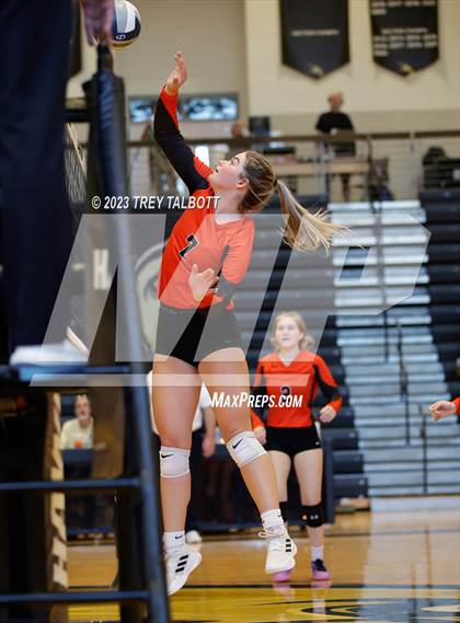 Thumbnail 1 in Union-Endicott vs Vestal (NYSPHSAA Class AA Section IV Final) photogallery.