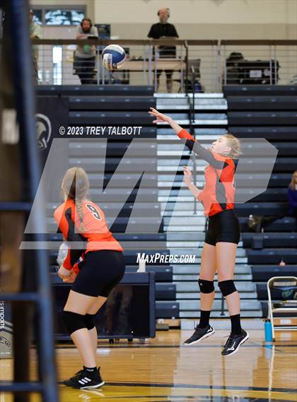 Thumbnail 1 in Union-Endicott vs Vestal (NYSPHSAA Class AA Section IV Final) photogallery.