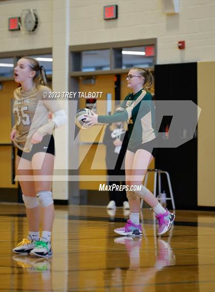 Thumbnail 3 in Union-Endicott vs Vestal (NYSPHSAA Class AA Section IV Final) photogallery.