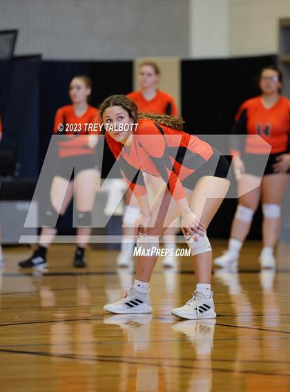 Thumbnail 3 in Union-Endicott vs Vestal (NYSPHSAA Class AA Section IV Final) photogallery.