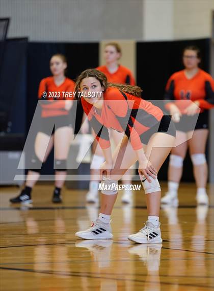 Thumbnail 2 in Union-Endicott vs Vestal (NYSPHSAA Class AA Section IV Final) photogallery.