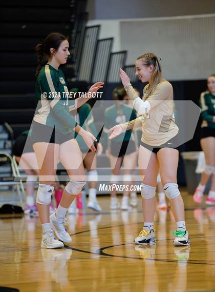 Thumbnail 2 in Union-Endicott vs Vestal (NYSPHSAA Class AA Section IV Final) photogallery.