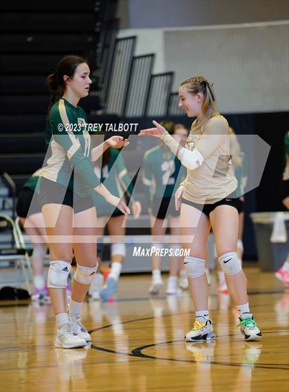 Thumbnail 3 in Union-Endicott vs Vestal (NYSPHSAA Class AA Section IV Final) photogallery.