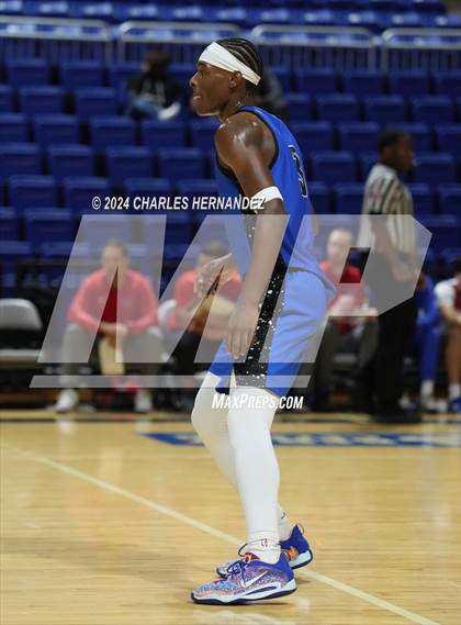 Thumbnail 2 in Cypress Creek vs. Westlake (Cy-Hoops Invitational) photogallery.