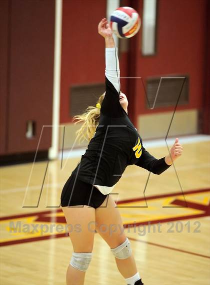 Thumbnail 1 in Foothill @ Esperanza photogallery.