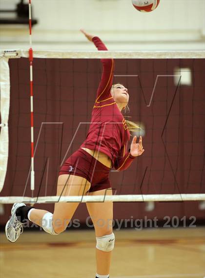 Thumbnail 1 in Foothill @ Esperanza photogallery.