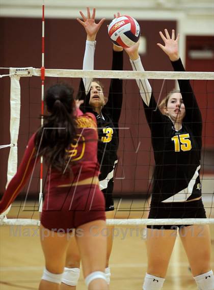 Thumbnail 1 in Foothill @ Esperanza photogallery.