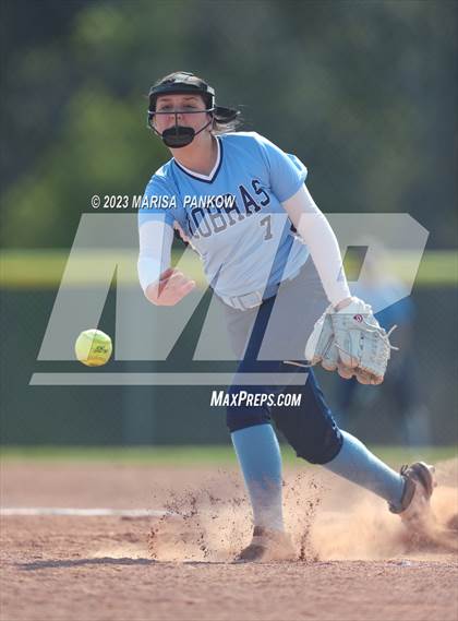 Thumbnail 1 in Bishop Grimes vs Phoenix photogallery.