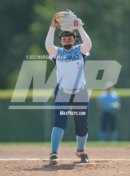 Thumbnail 3 in Bishop Grimes vs Phoenix photogallery.