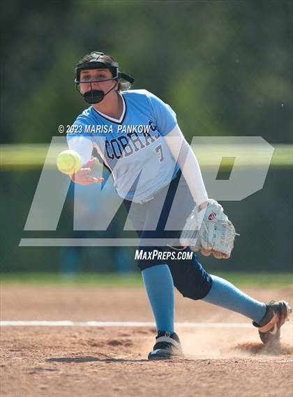 Thumbnail 2 in Bishop Grimes vs Phoenix photogallery.