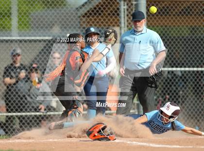 Thumbnail 2 in Bishop Grimes vs Phoenix photogallery.