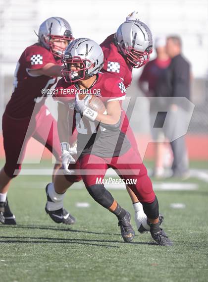 Thumbnail 3 in East vs. Cedar Valley (UHSAA 5A First Round Playoff) photogallery.