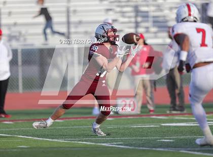 Thumbnail 2 in East vs. Cedar Valley (UHSAA 5A First Round Playoff) photogallery.