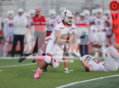 Thumbnail 2 in East vs. Cedar Valley (UHSAA 5A First Round Playoff) photogallery.