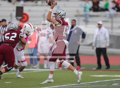 Thumbnail 3 in East vs. Cedar Valley (UHSAA 5A First Round Playoff) photogallery.