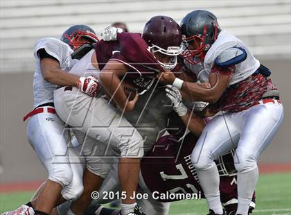 Thumbnail 2 in Lee [Robert E.] vs Highlands (Scrimmage) photogallery.