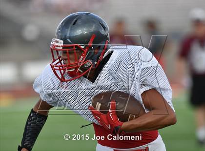 Thumbnail 3 in Lee [Robert E.] vs Highlands (Scrimmage) photogallery.