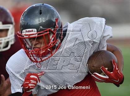 Thumbnail 2 in Lee [Robert E.] vs Highlands (Scrimmage) photogallery.