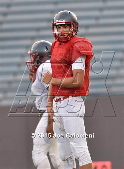 Thumbnail 2 in Lee [Robert E.] vs Highlands (Scrimmage) photogallery.