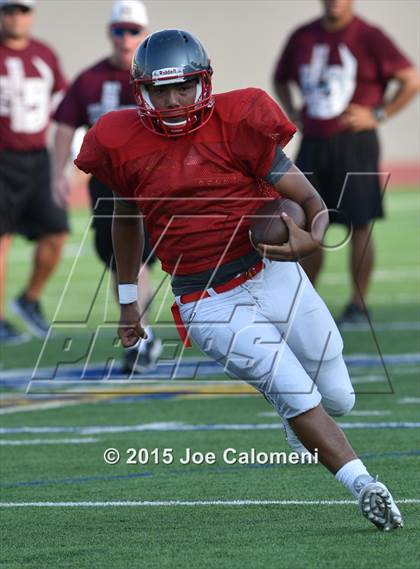 Thumbnail 1 in Lee [Robert E.] vs Highlands (Scrimmage) photogallery.