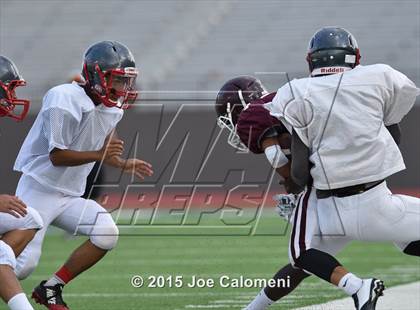 Thumbnail 3 in Lee [Robert E.] vs Highlands (Scrimmage) photogallery.