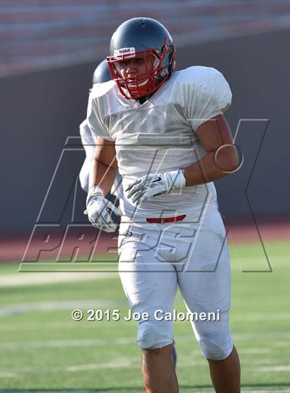 Thumbnail 1 in Lee [Robert E.] vs Highlands (Scrimmage) photogallery.