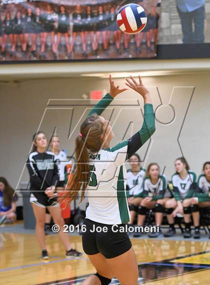 Thumbnail 2 in Reagan [Ronald] vs Smithson Valley (NEISD Invitational) photogallery.