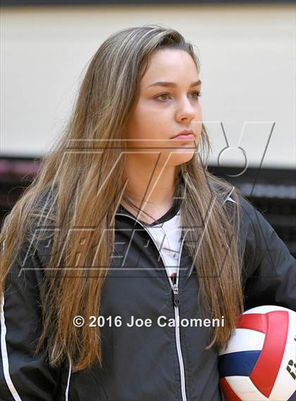 Thumbnail 1 in Reagan [Ronald] vs Smithson Valley (NEISD Invitational) photogallery.
