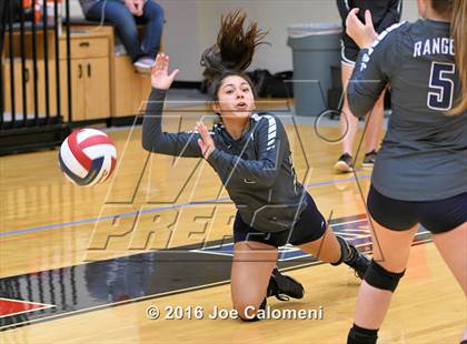 Thumbnail 2 in Reagan [Ronald] vs Smithson Valley (NEISD Invitational) photogallery.