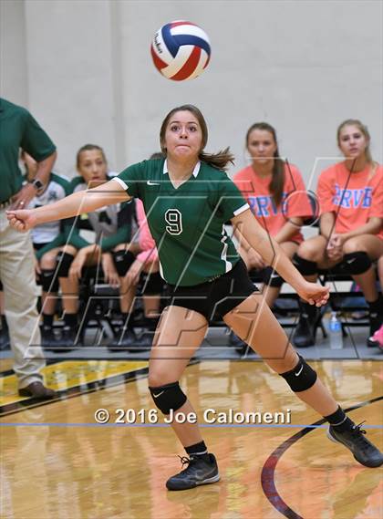Thumbnail 2 in Reagan [Ronald] vs Smithson Valley (NEISD Invitational) photogallery.
