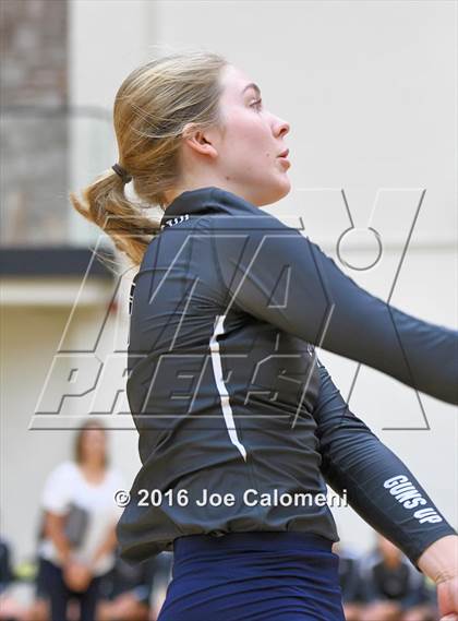 Thumbnail 3 in Reagan [Ronald] vs Smithson Valley (NEISD Invitational) photogallery.
