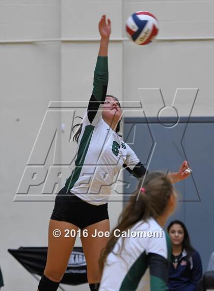 Thumbnail 3 in Reagan [Ronald] vs Smithson Valley (NEISD Invitational) photogallery.