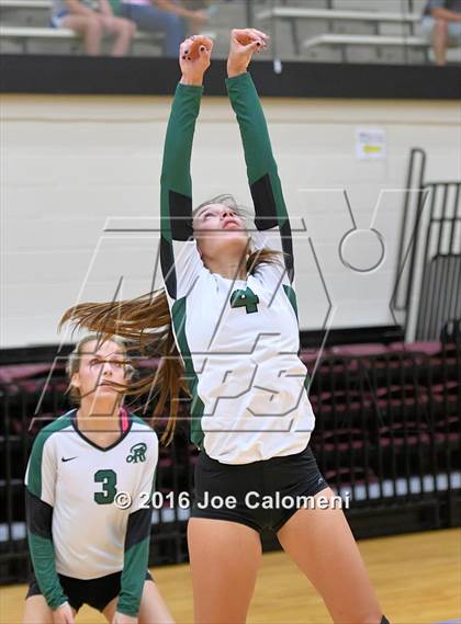 Thumbnail 1 in Reagan [Ronald] vs Smithson Valley (NEISD Invitational) photogallery.