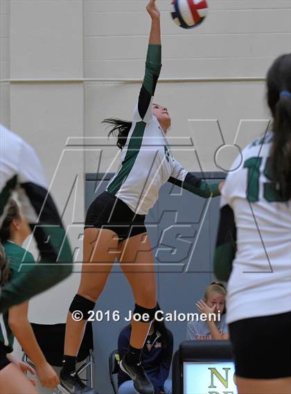 Thumbnail 3 in Reagan [Ronald] vs Smithson Valley (NEISD Invitational) photogallery.