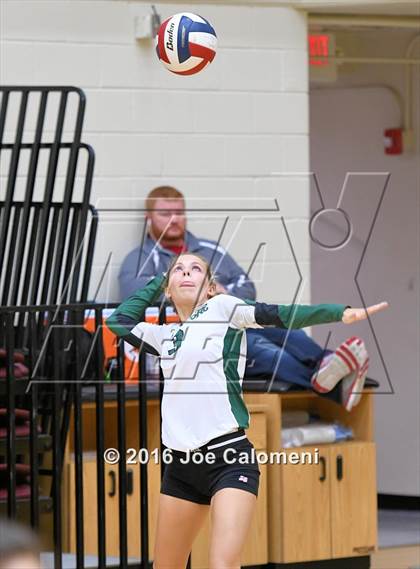 Thumbnail 2 in Reagan [Ronald] vs Smithson Valley (NEISD Invitational) photogallery.