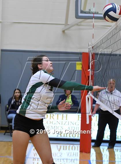 Thumbnail 2 in Reagan [Ronald] vs Smithson Valley (NEISD Invitational) photogallery.