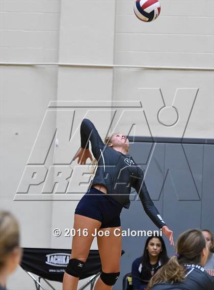 Thumbnail 1 in Reagan [Ronald] vs Smithson Valley (NEISD Invitational) photogallery.