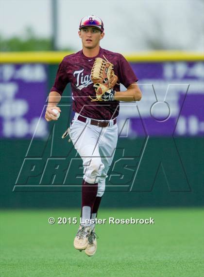 Thumbnail 3 in Alamo Heights vs. Dripping Springs (5A Regional Quarterfinals) photogallery.