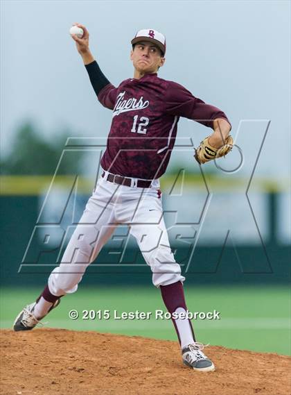 Thumbnail 3 in Alamo Heights vs. Dripping Springs (5A Regional Quarterfinals) photogallery.