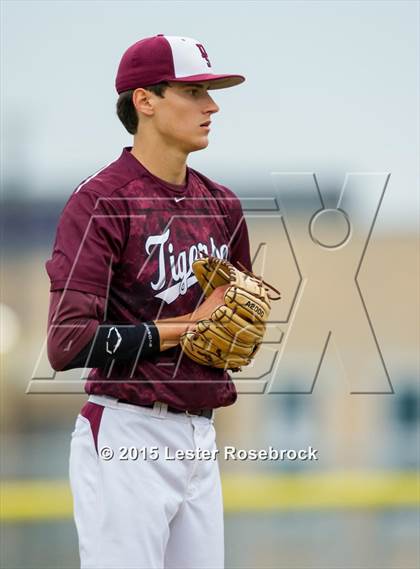 Thumbnail 3 in Alamo Heights vs. Dripping Springs (5A Regional Quarterfinals) photogallery.