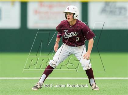 Thumbnail 2 in Alamo Heights vs. Dripping Springs (5A Regional Quarterfinals) photogallery.